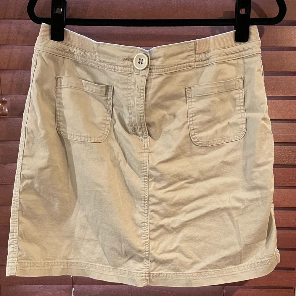Karen Scott Skort